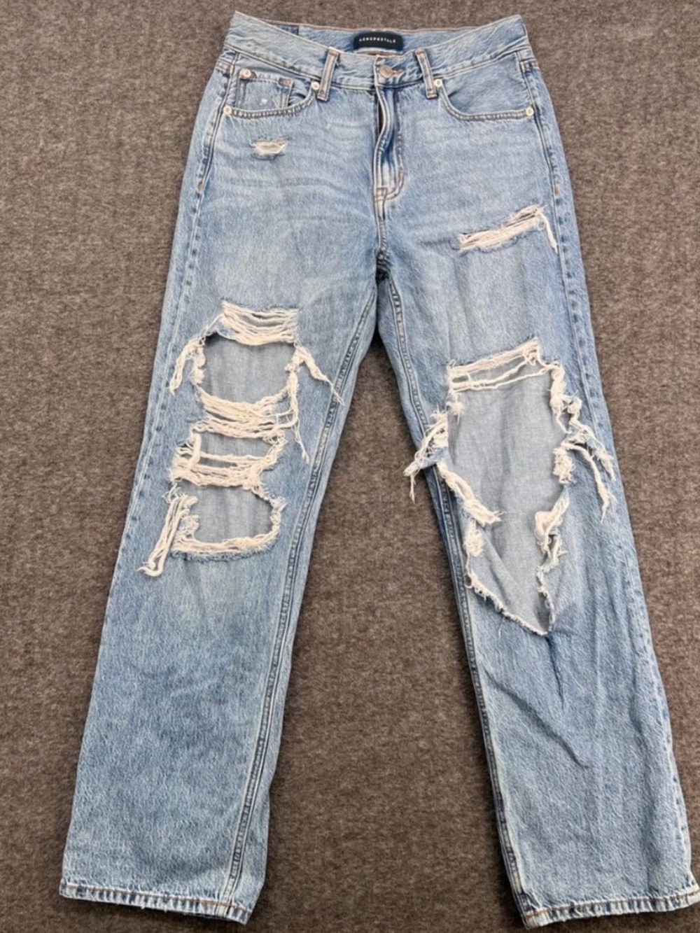 Aeropostale Womens 6 Reg High Rise Baggy Jeans Light Wash Distressed Blue Denim